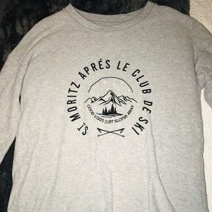American eagle grey ski sweatshirt
